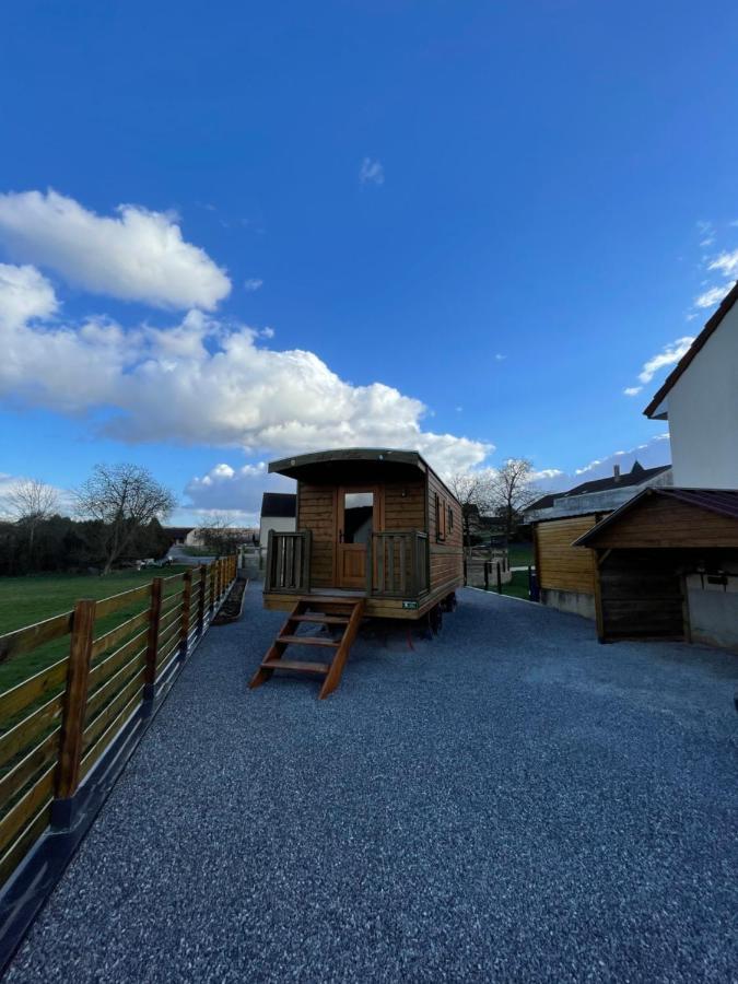 Chez Celia, Roulotte En Champagne Villa Fleury-la-Riviere Exterior foto